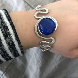 Fun preloved fake blue glass squiggly bracelet
